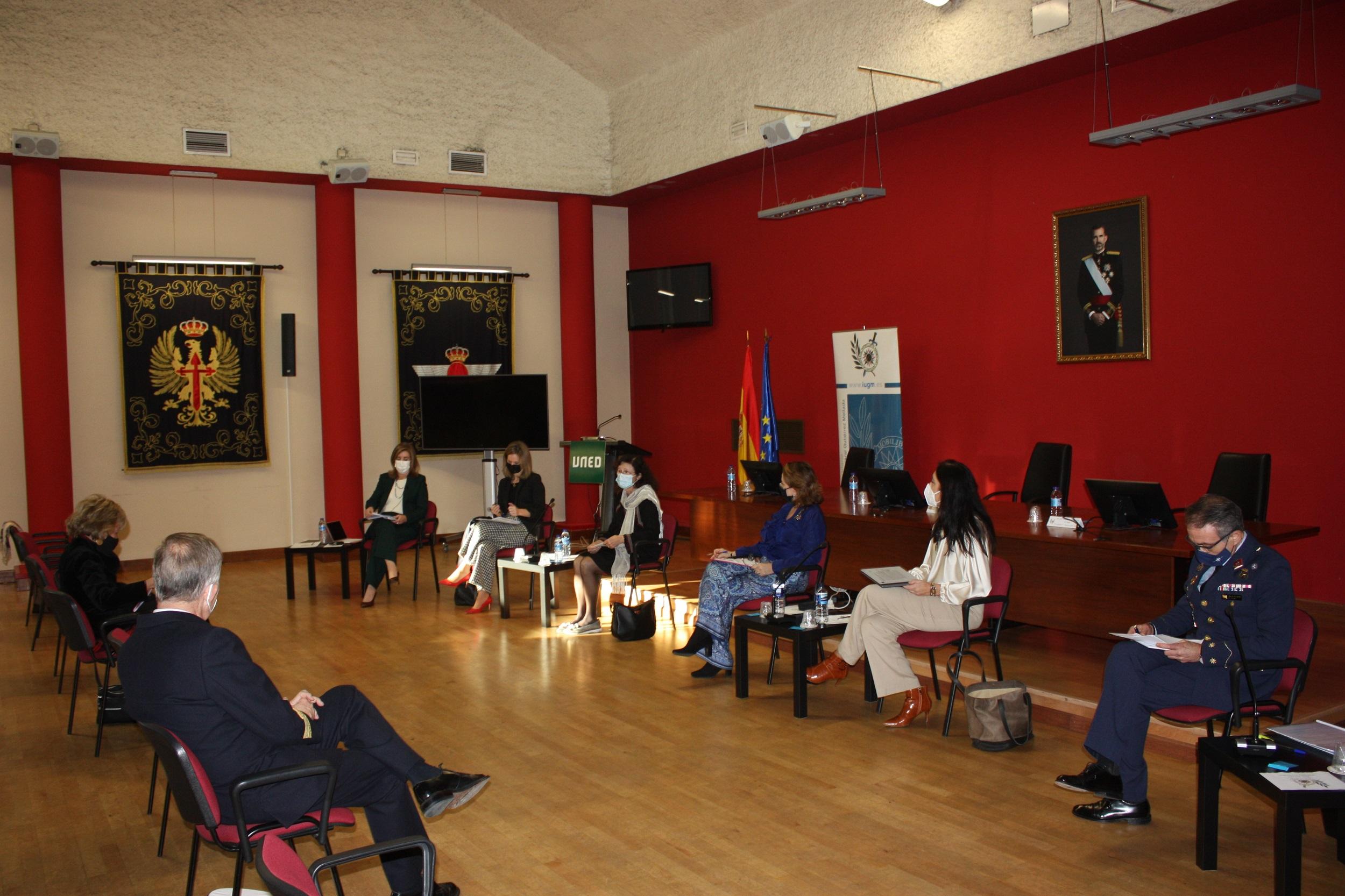 Foto 3 de la Mesa Redonda El futuro de la Agenda Mujeres, Paz y Seguridad