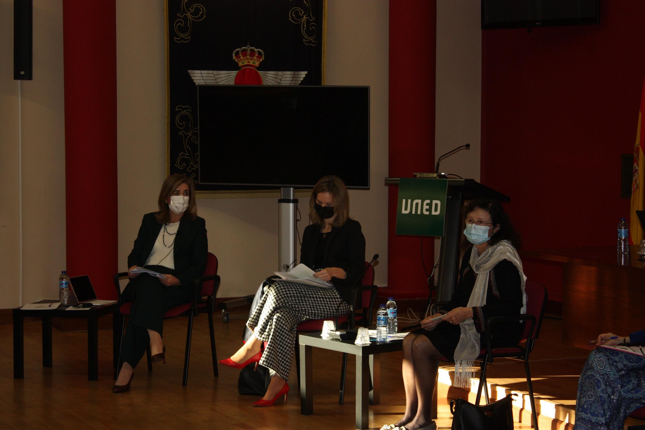 Foto 4 de la Mesa Redonda El futuro de la Agenda Mujeres, Paz y Seguridad