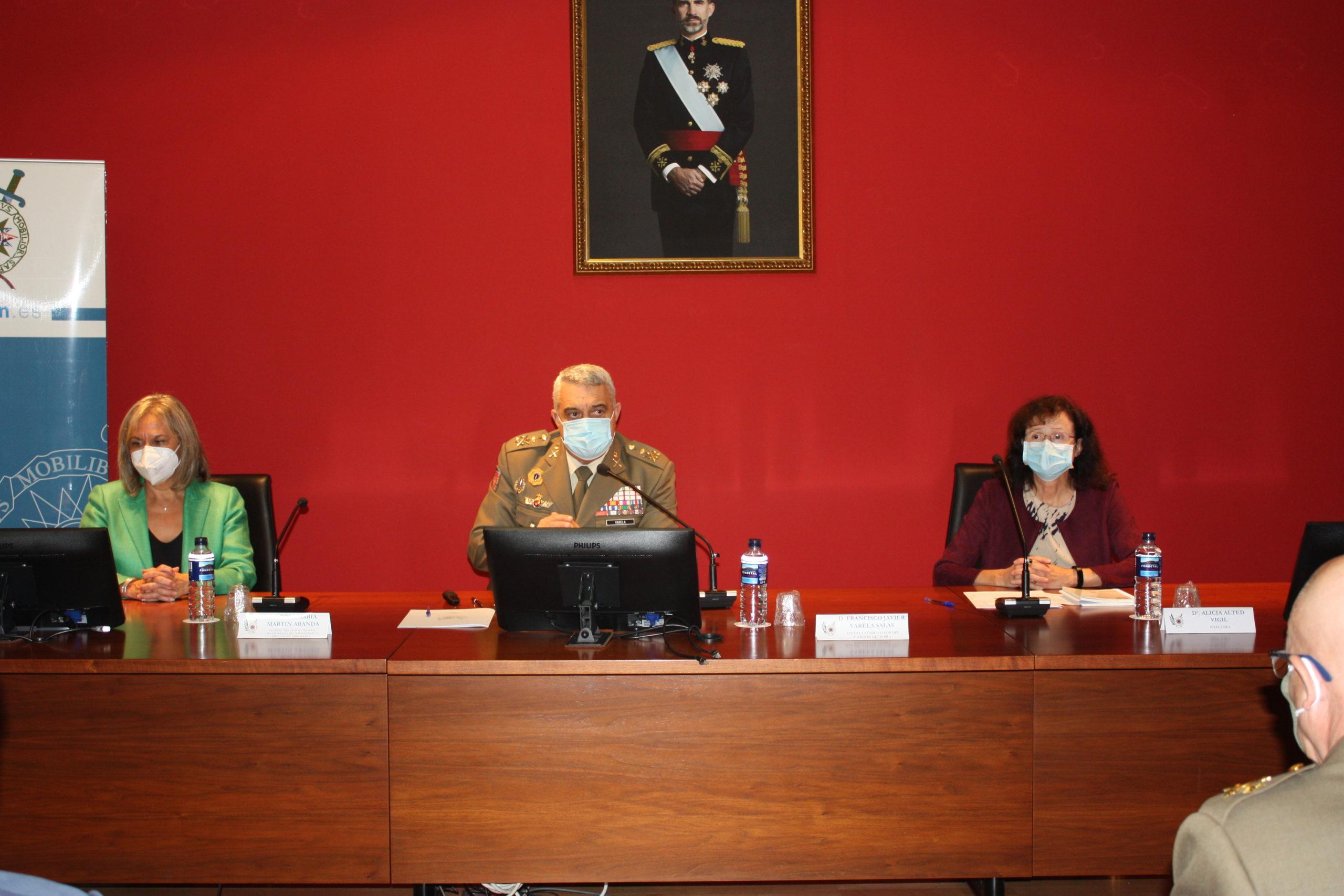 Foto 3 de la Conferencia El Ejército de Tierra del Siglo XXI