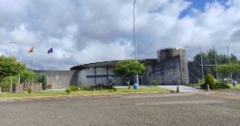 Imagen de la fachada principal del Centro Penitenciario de A Lama, en Pontevedra