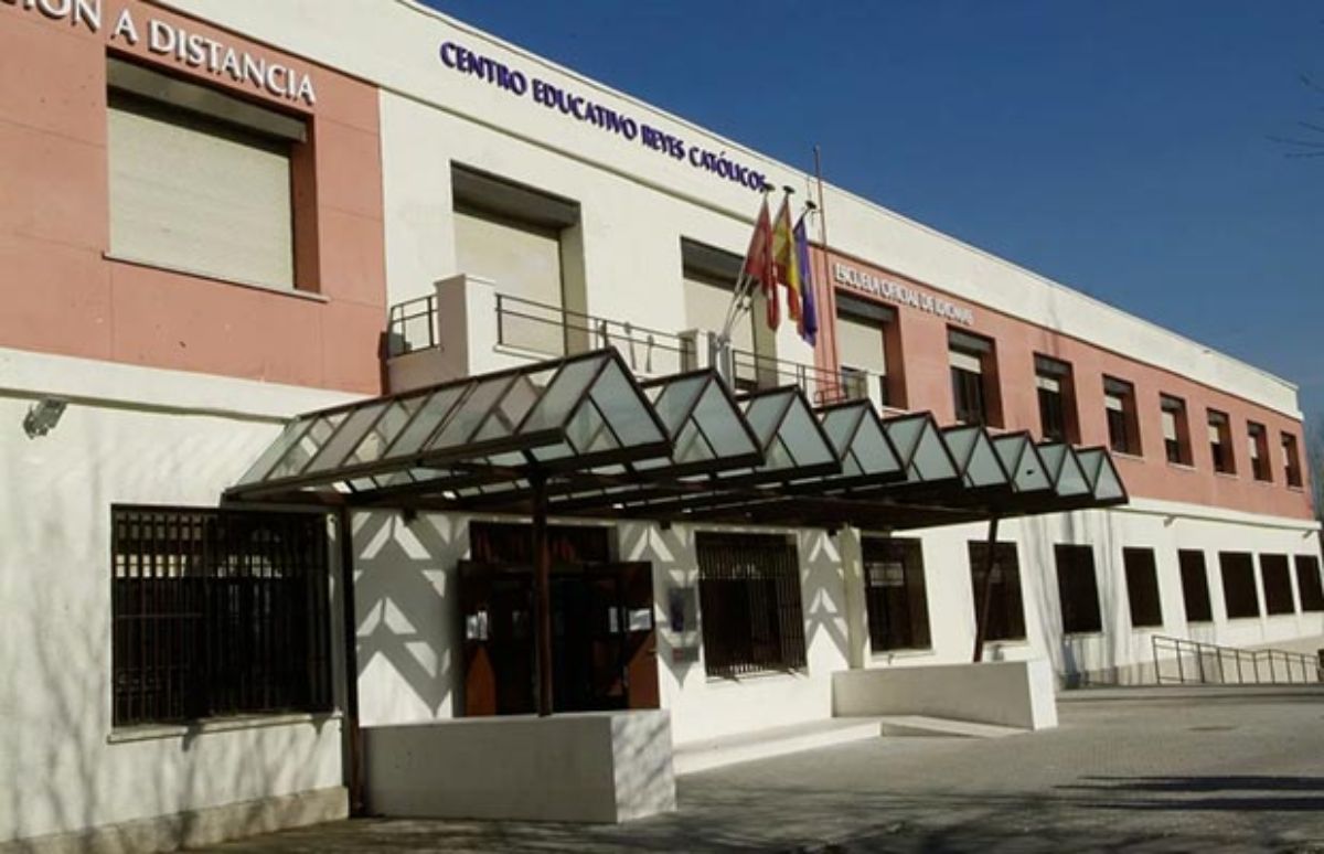 Contacta