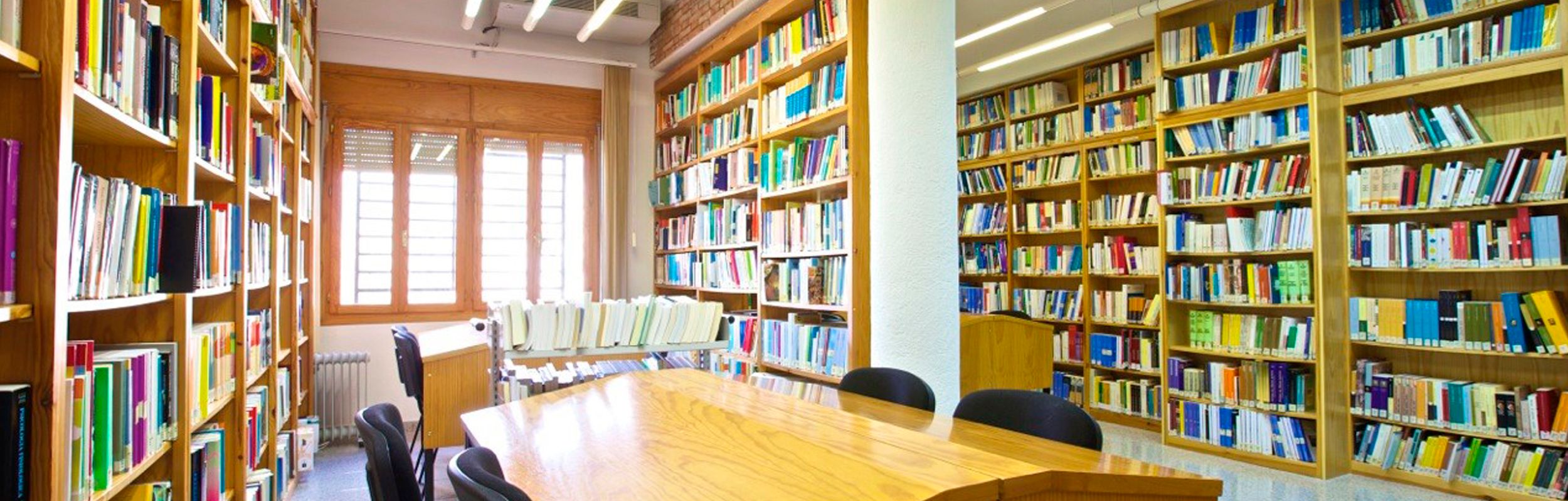 Biblioteca UNED Baza