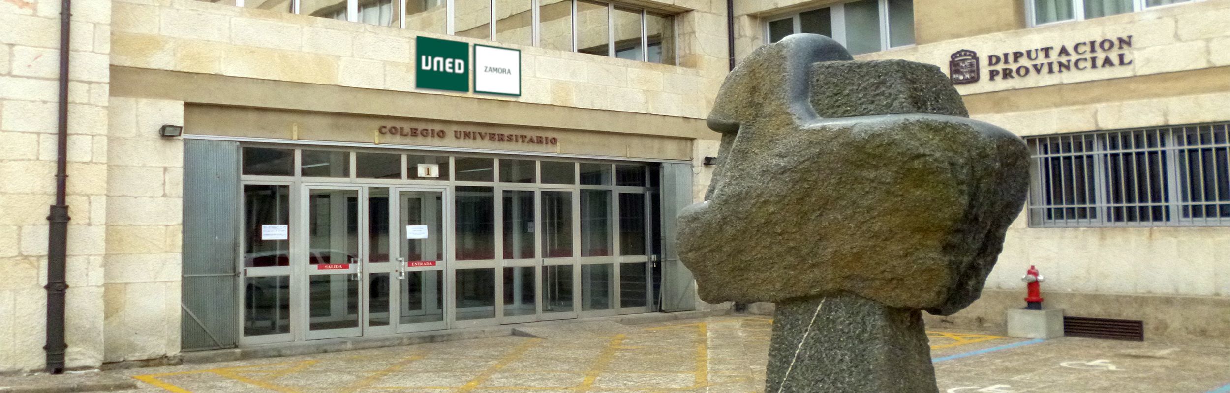 Edificio Colegio Universitario UNED Zamora