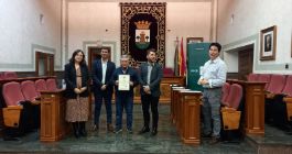 Acto en el salón de plenos del Ayuntamiento de Torrijos