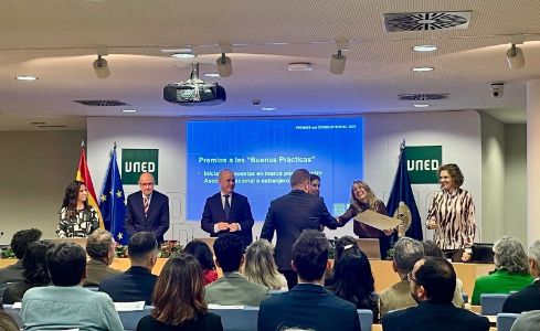 Engrega del premio a las buenas prácticas