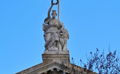 Curso sobre Constitución Española