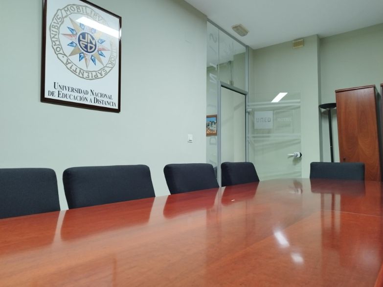Secretaría del Centro Asociado de Motril