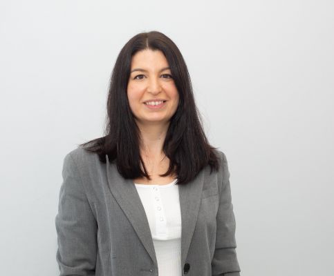 ANA MARIA GONZALEZ BENITO ANA MARIA GONZALEZ BENITO - SECR. MASTER FORMACION PROF. EDU. SE BCH. FP E IDIOMAS