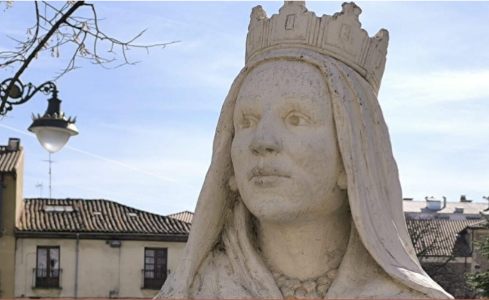 Busto de estatua de una reina 