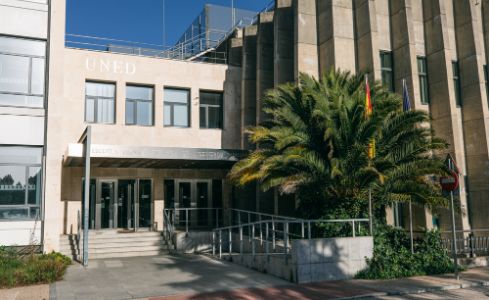 PROGRAMA DE DOCTORADOS INDUSTRIALES 2026
