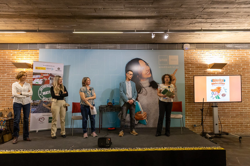 Participantes durante el acto de presentación de "Blanca Matemática" en la UNED.