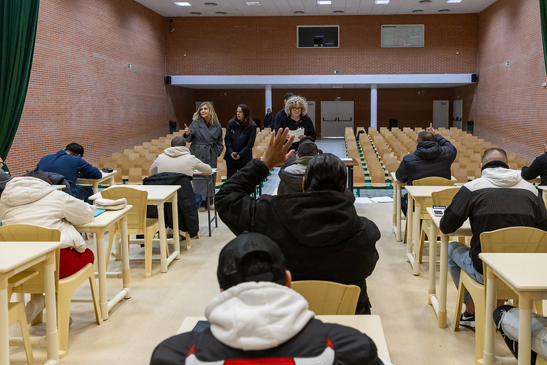 Internos realizando exámenes en el centro penitenciario Internos realizando exámenes en el centro penitenciario